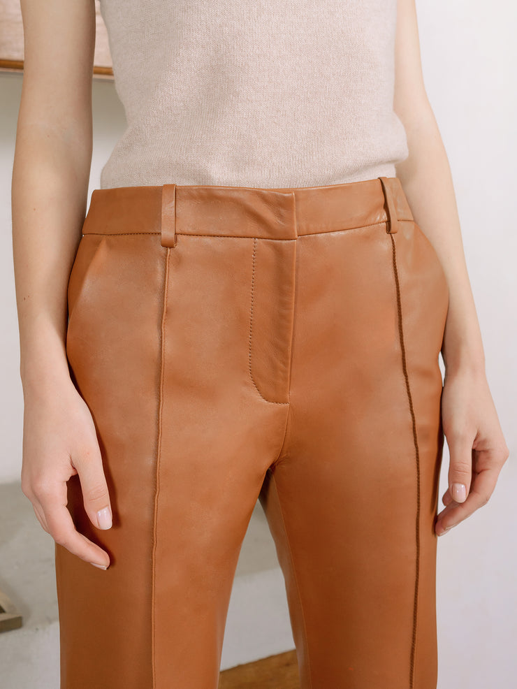 Elle Stretch Straight Leg Leather Pant | TuscanTailor